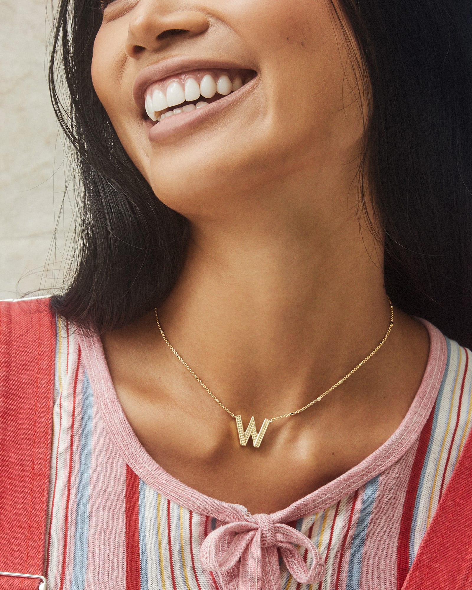 kendra-scott-letter-w-pendant-necklace-gold