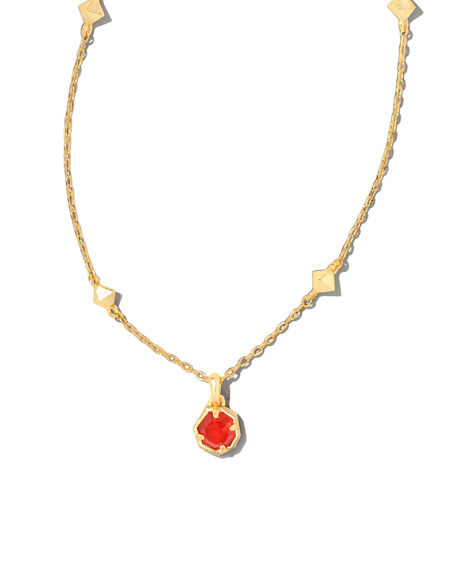 Kendra Scott Nola Gold Pendant Necklace in Red Illusion | Glass/Mother Of Pearl