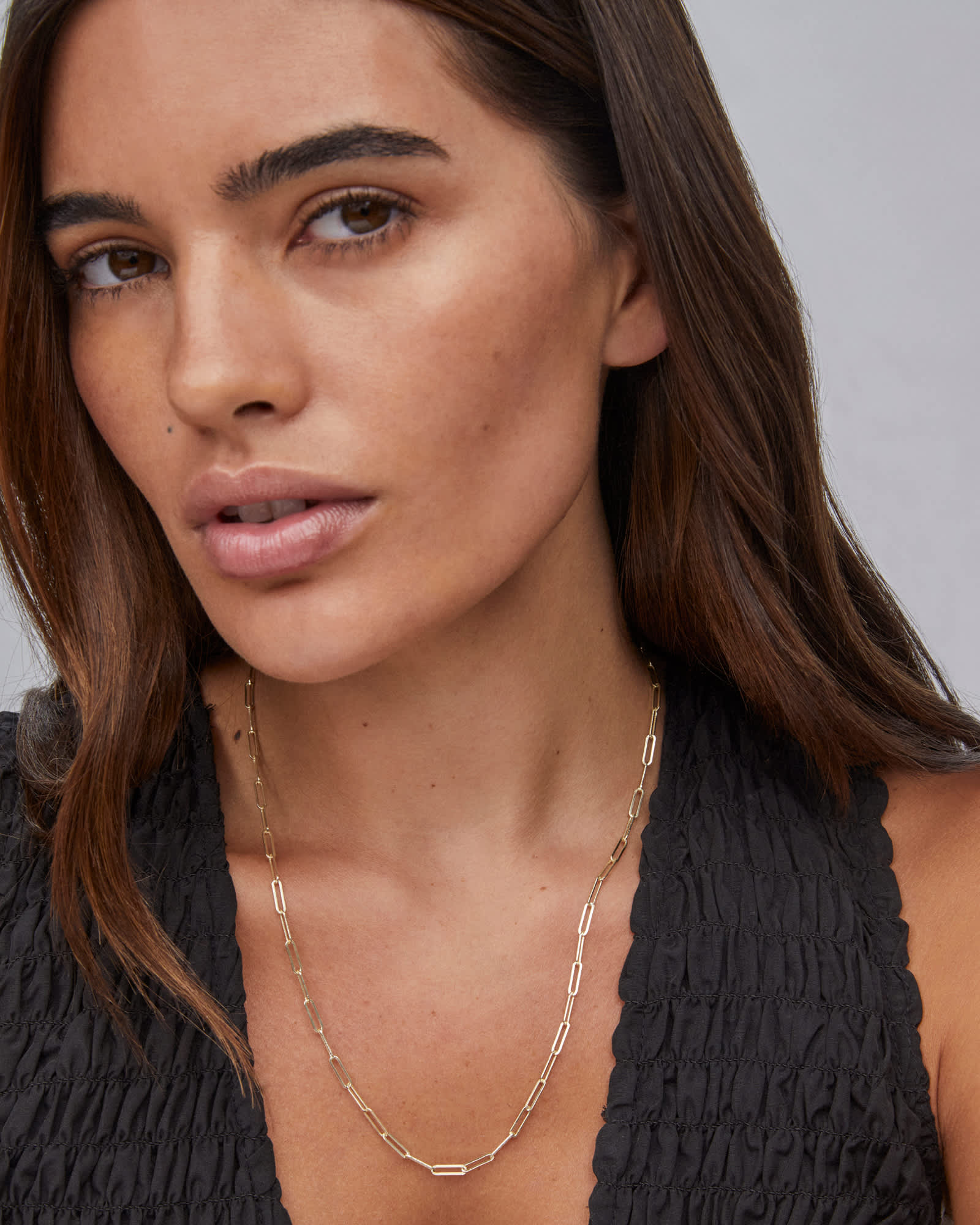 Elisa Gold Short Pendant Necklace