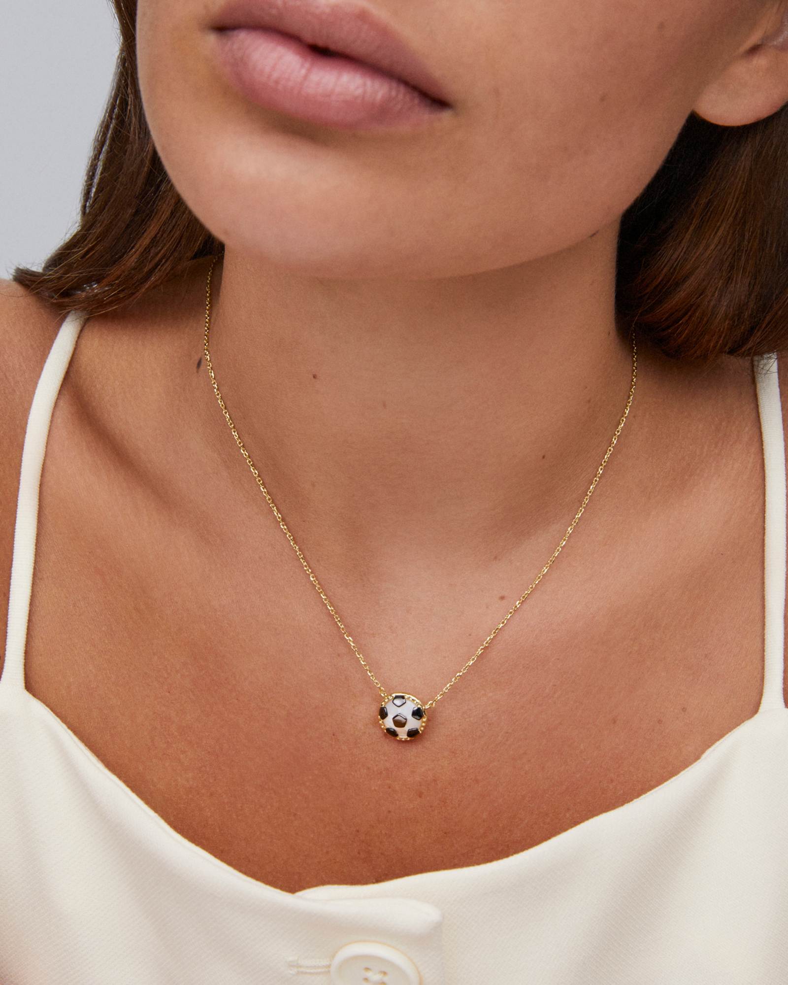 Ari Heart Letter J Gold Short Pendant Necklace