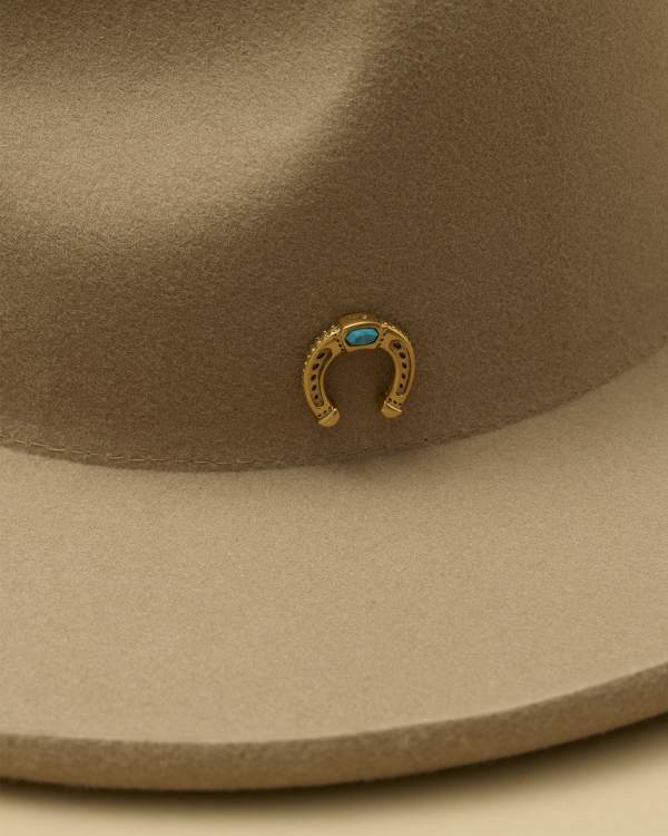 Noble Horseshoe Hat Pin