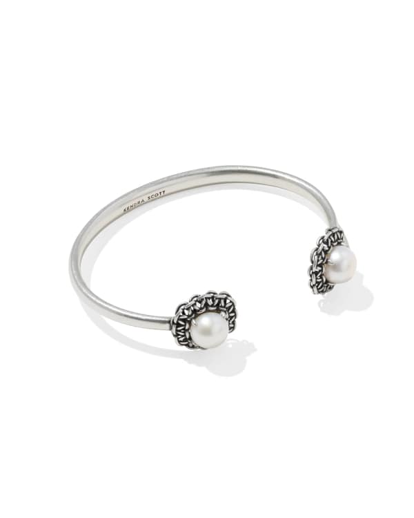 Kendra-Scott-Gabriella-Pearl-