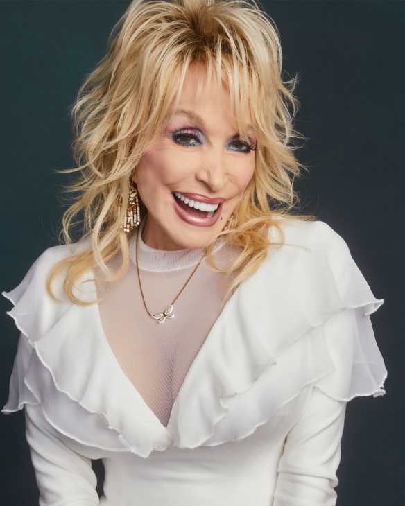 Dolly Parton x Kendra Scott Enamel Butterfly Vintage Gold Short Pendant Necklace