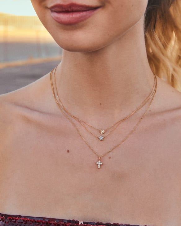 Tiny Star 14k Yellow Gold Pendant Necklace in White Diamond