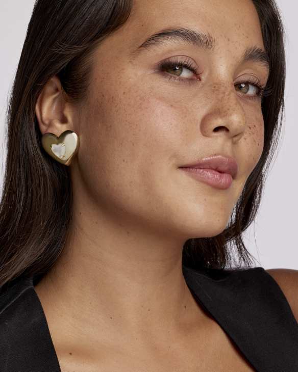 Sasha Heart Gold Stud Earrings 