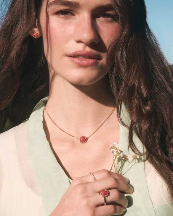 Ladybug&nbsp;Gold Short Pendant Necklace&nbsp;