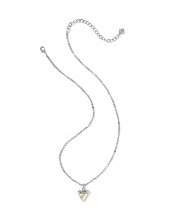 Oleana Silver Short Pendant Necklace&nbsp;