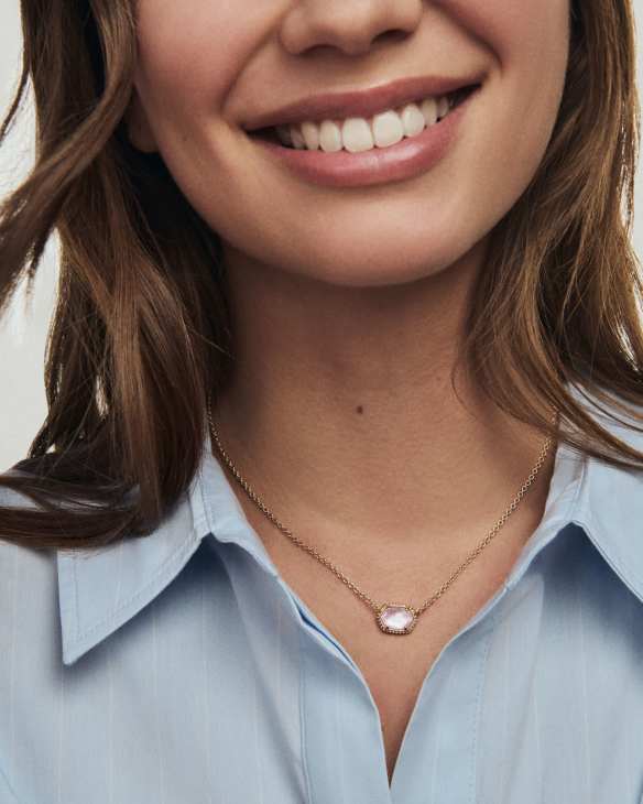 Daphne Gold Frame Short Pendant Necklace