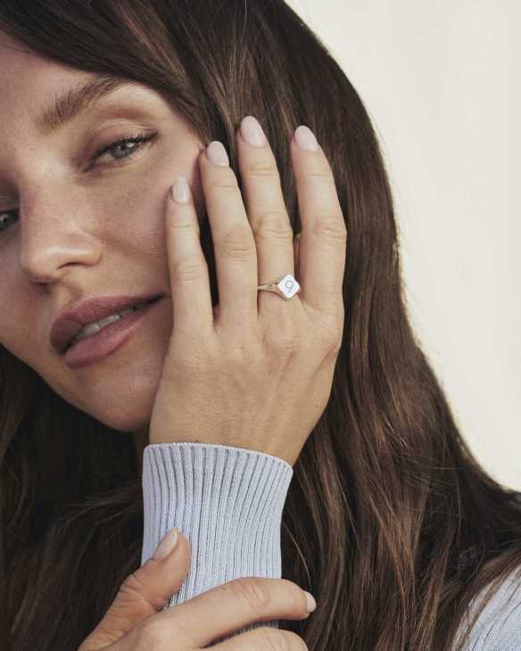 Dira Sterling Silver Metal Band Ring