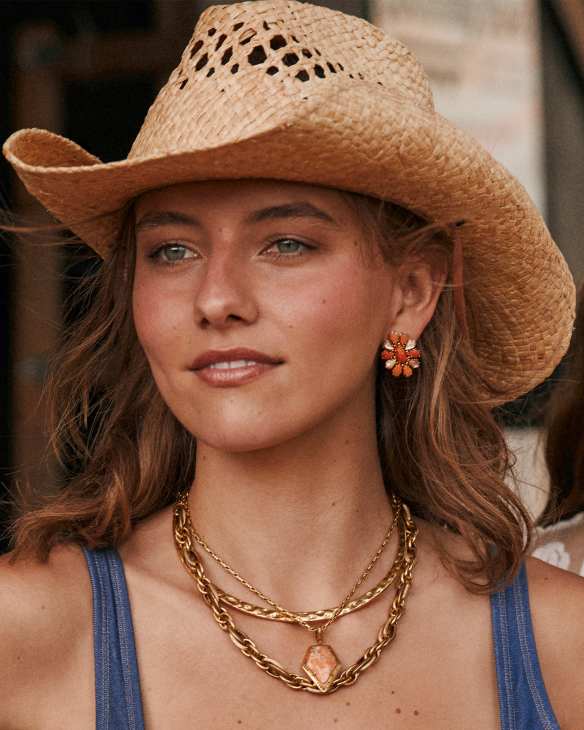 Flynn Vintage Gold Stud Earrings