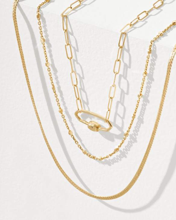 Thin Herringbone Chain Necklace in 14k Yellow Gold
