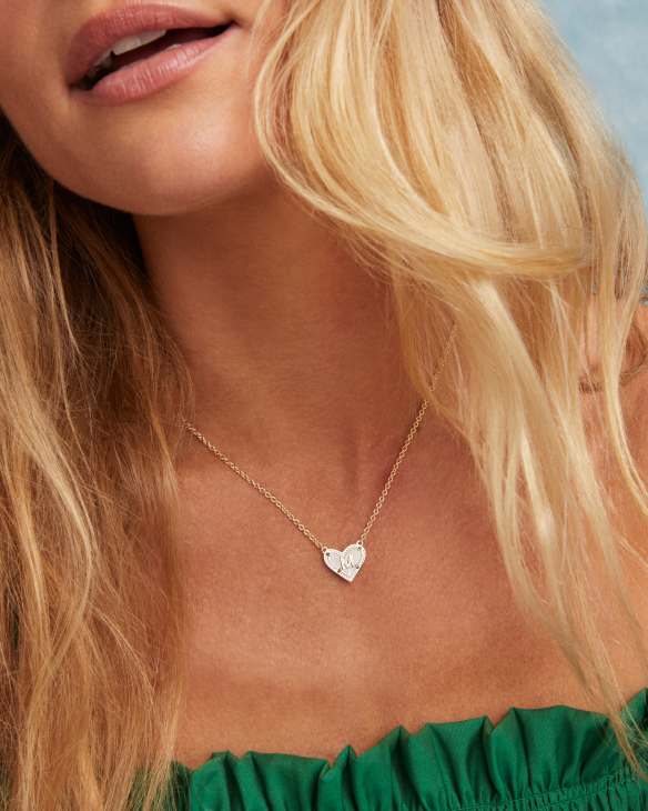 Ari Heart Letter M Gold Short Pendant Necklace