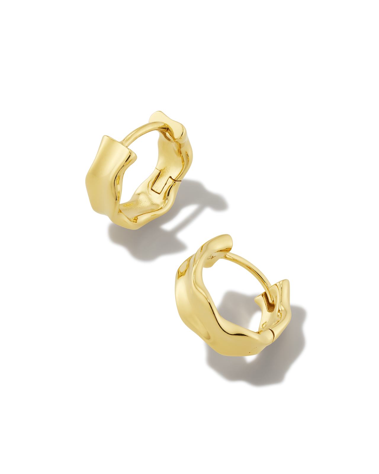 Aspen Huggie Earrings in 18k Gold Vermeil image number 0