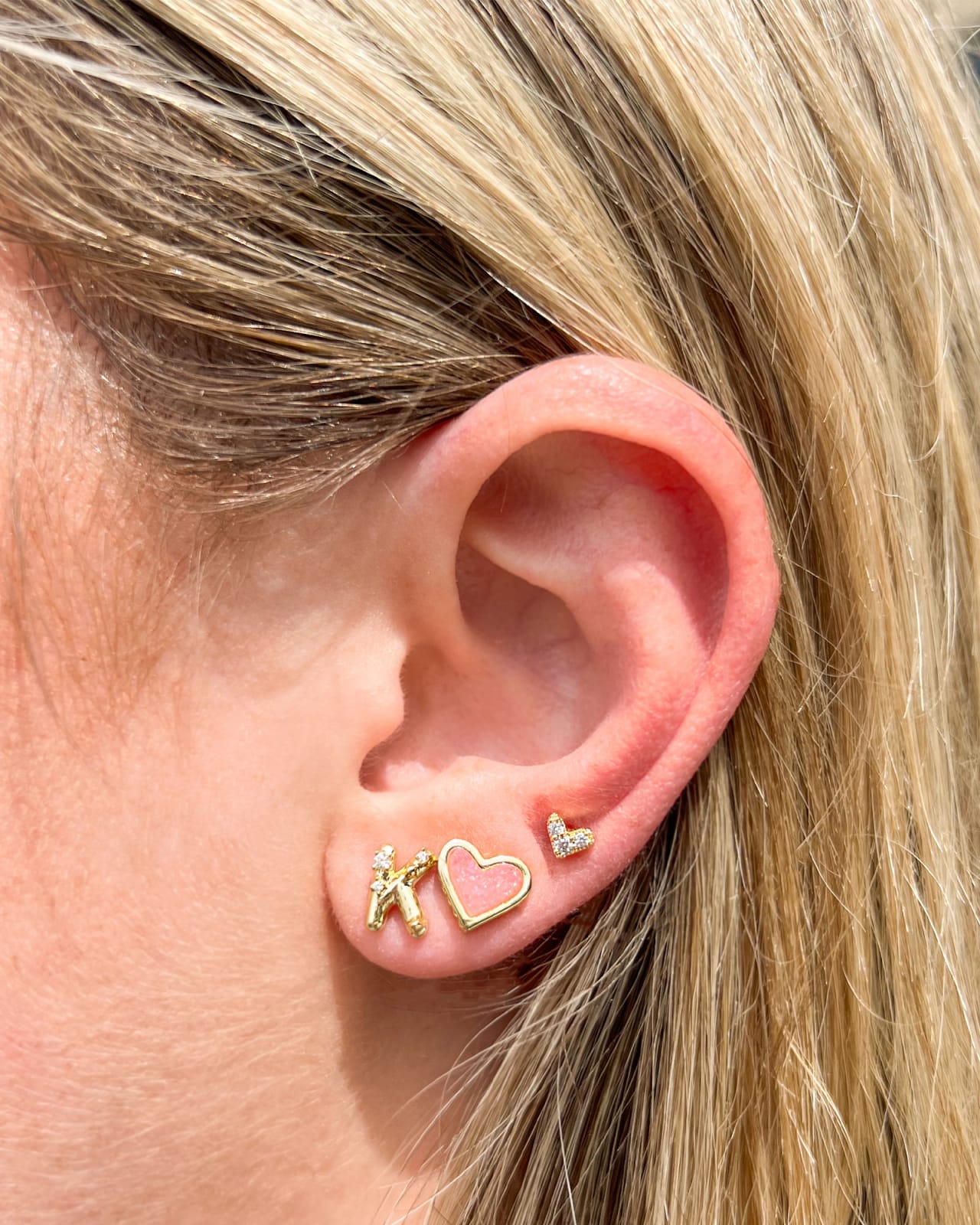 Ari Heart Rose Gold Stud Earrings in Light Pink Drusy