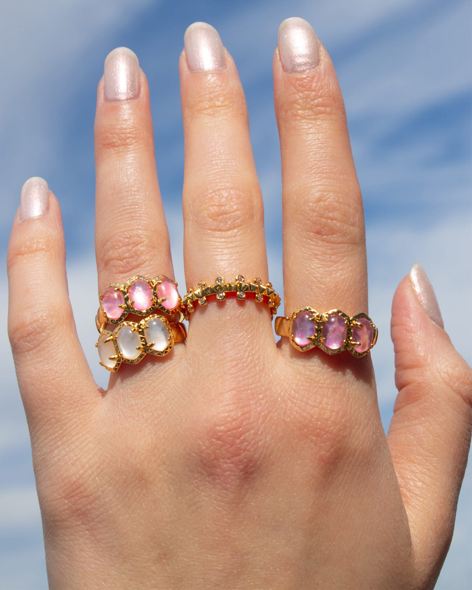 Daphne Gold Band Ring Ivory Mother-of-Pearl