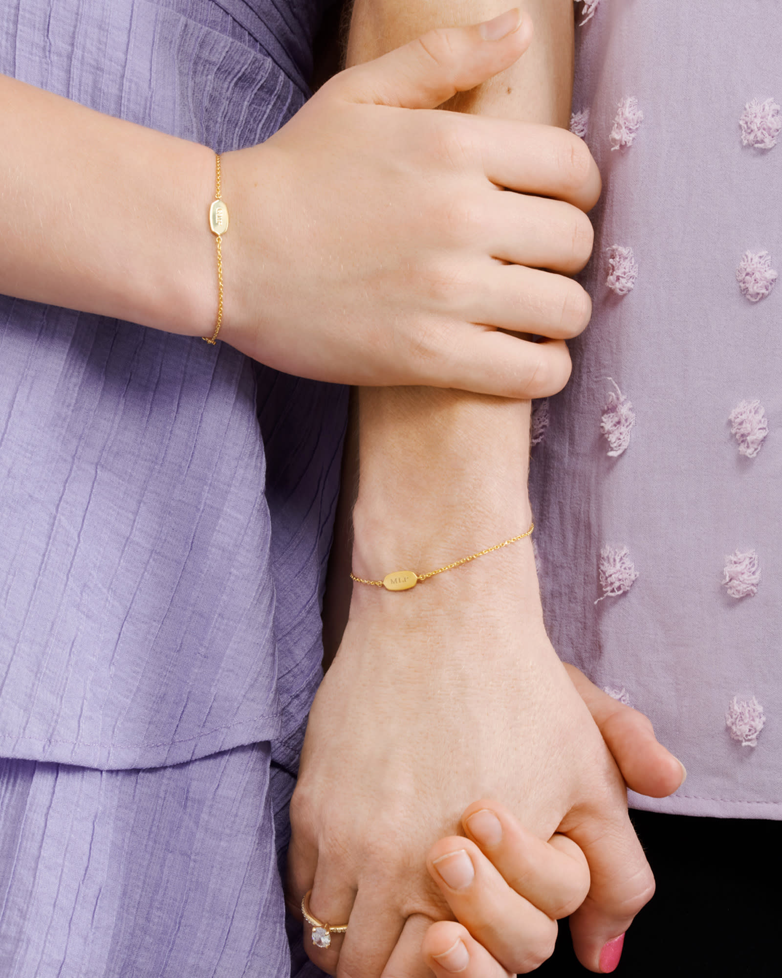 Mommy & Me Adult Fern Delicate Chain Bracelet in 18k Gold Mommy & Me Adult Fern Delicate Chain Bracelet in 18k Gold