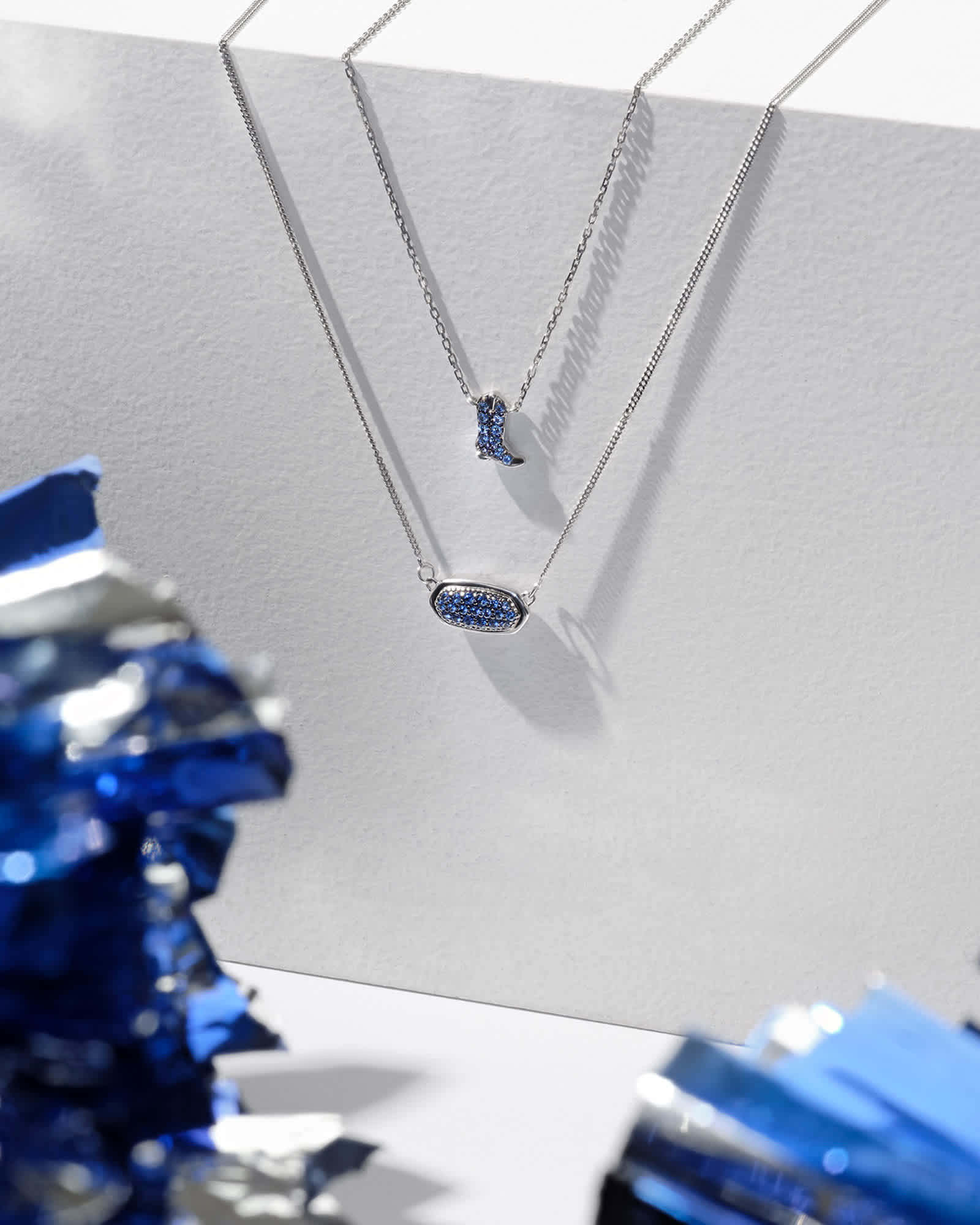 Kendra-Scott-Lisa-Pendant-