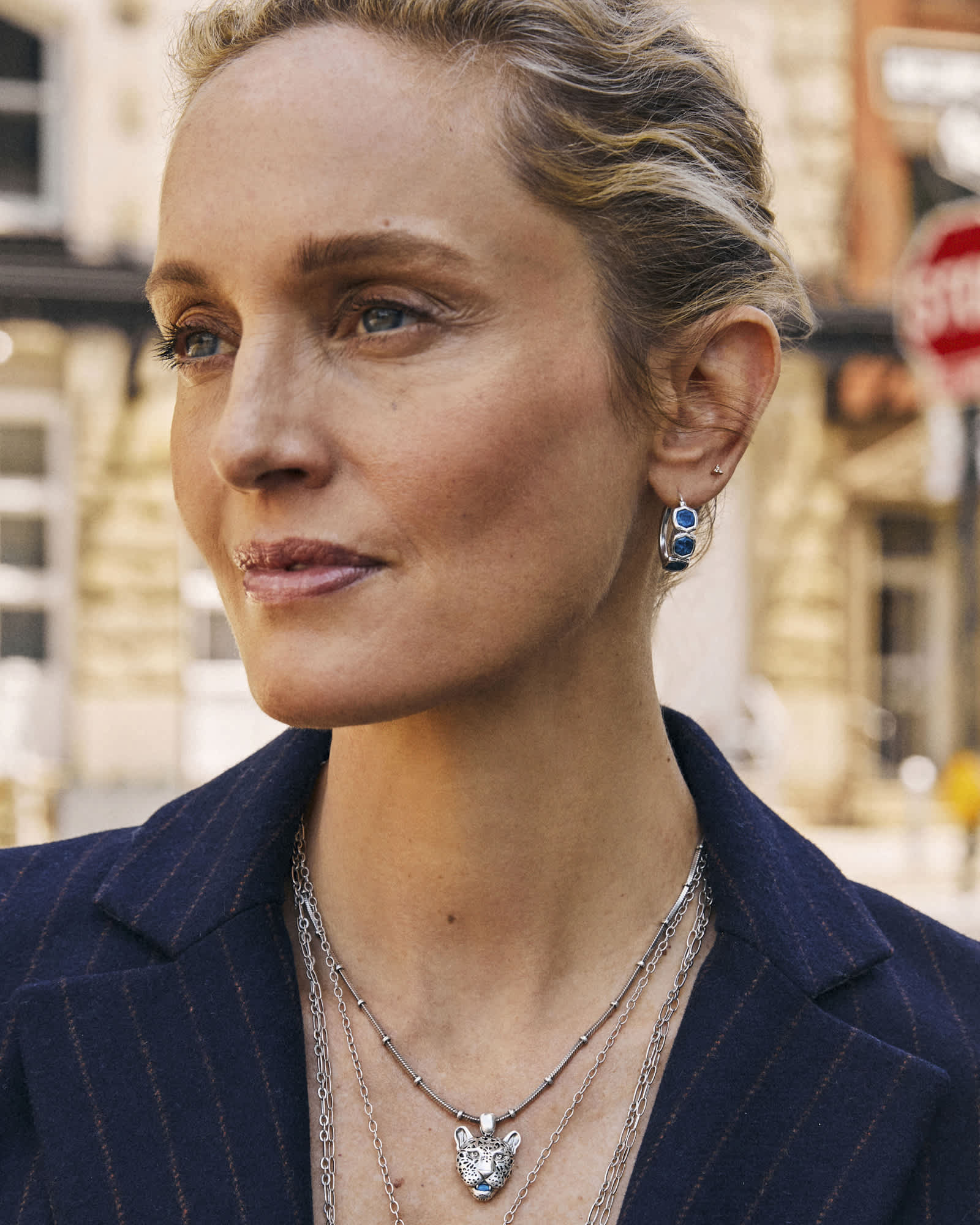 Kendra Scott Maura Vintage Silver Hoop Earrings in Variegated