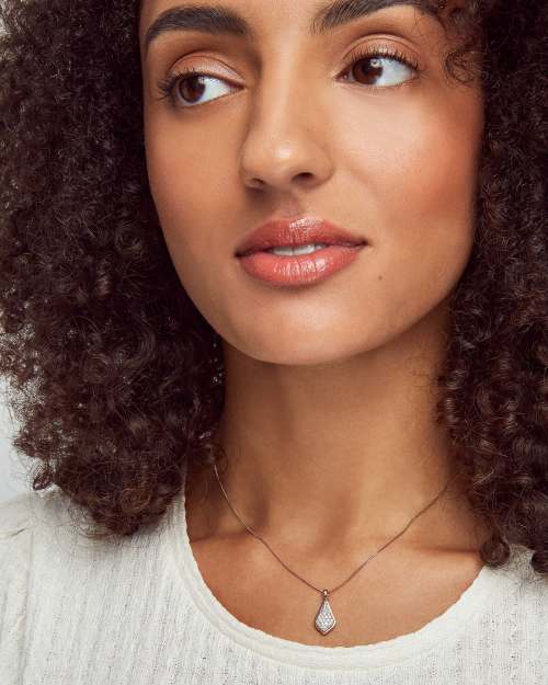 Lela Pendant Necklace in Pave Diamonds