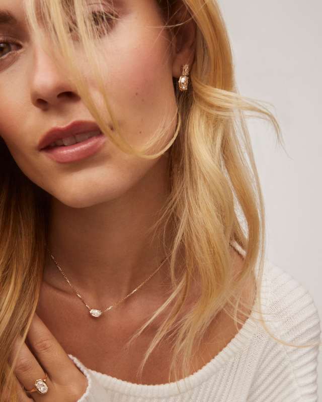 Lab Grown White Diamond Custom Elisa Pendant Necklace in 14k Yellow Gold image number 4.0