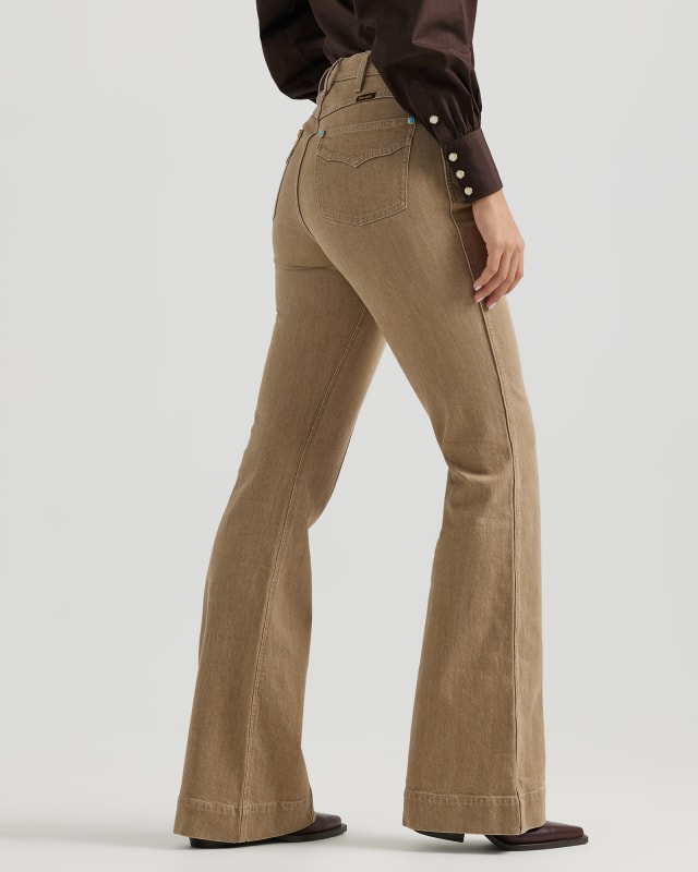 Wrangler® x Yellow Rose by Kendra Scott High Rise Trouser in Mocha image number 4.0