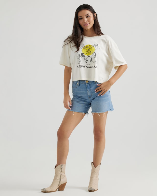 Wrangler® x Yellow Rose by Kendra Scott Boxy Crop Tee in Vanilla