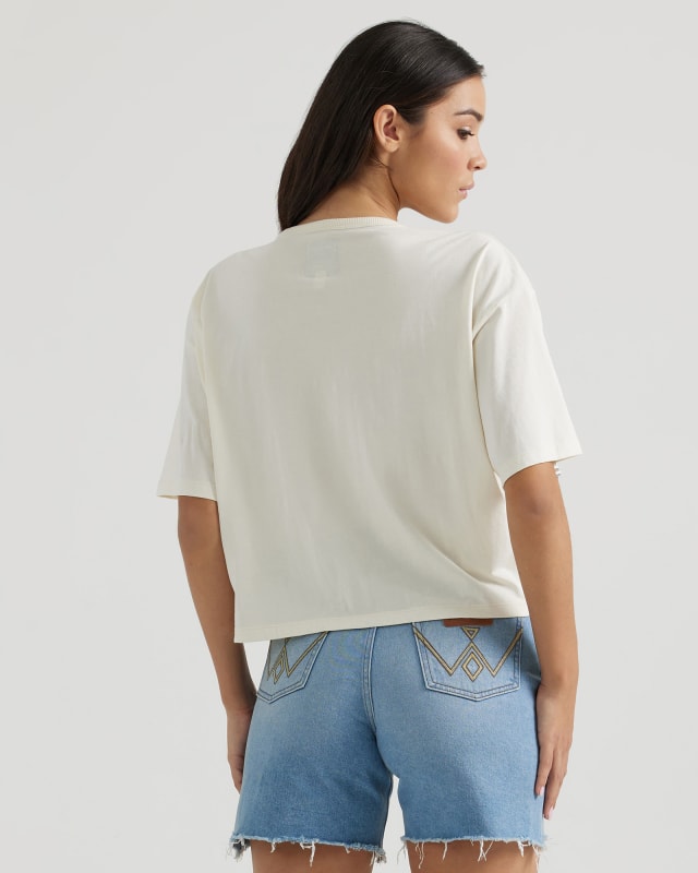 Wrangler® x Yellow Rose by Kendra Scott Boxy Crop Tee in Vanilla