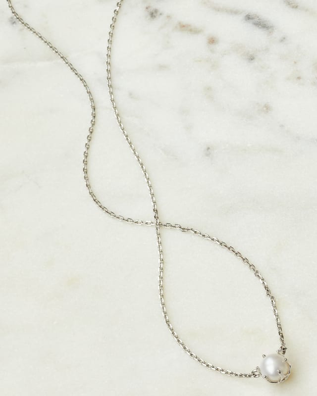 Ashton Silver Pendant Necklace in White Pearl | Kendra Scott