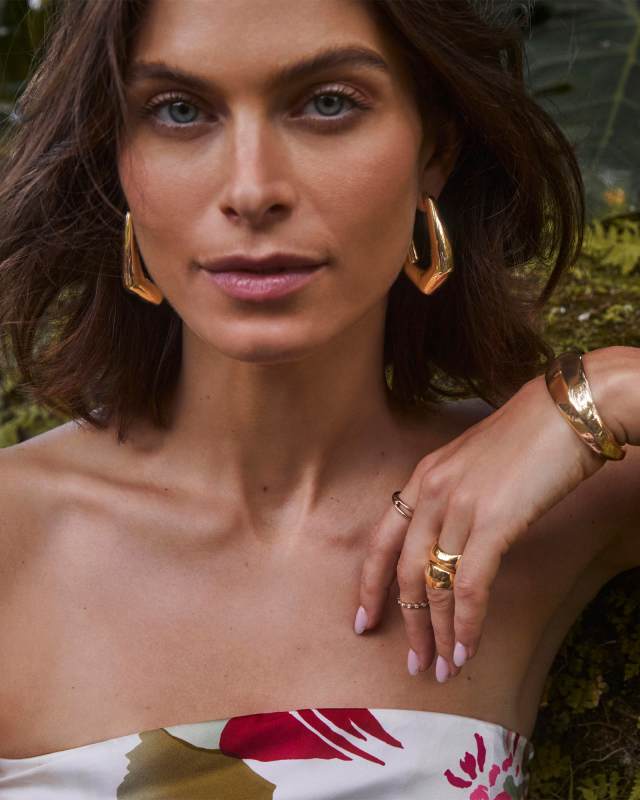 Kaia Gold Cuff Bracelet image number 1.0