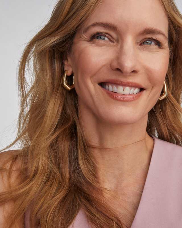 Kaia Gold Small Hoop Earrings image number 2.0