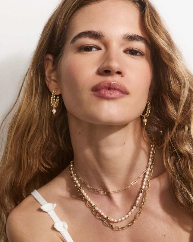 Gabriella Gold Pearl Hoop Earrings image number 1.0