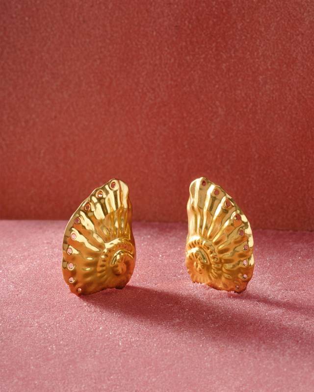 Marina Statement Stud Earrings in Vintage Gold image number 4.0
