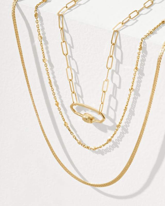 Thin Herringbone Chain Necklace in 14k Yellow Gold image number 3.0