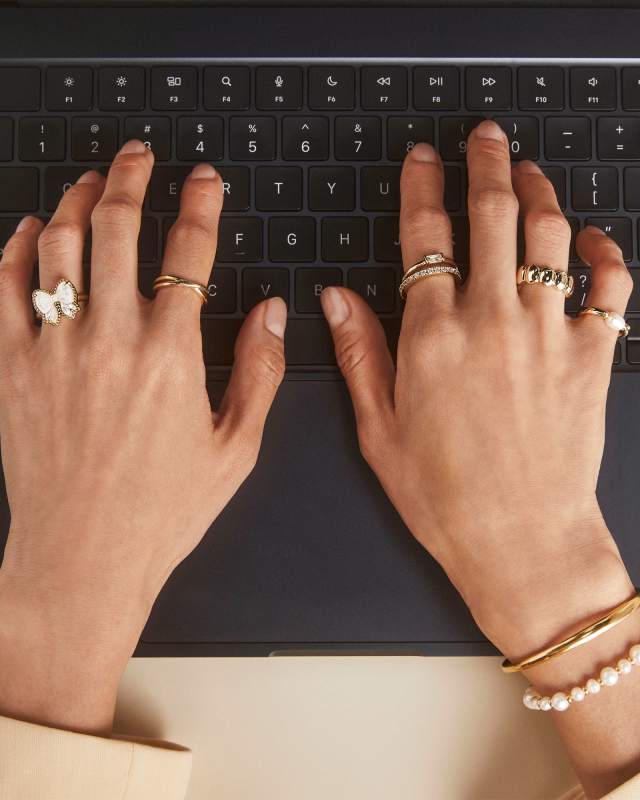 Haley Bow Gold Band Ring