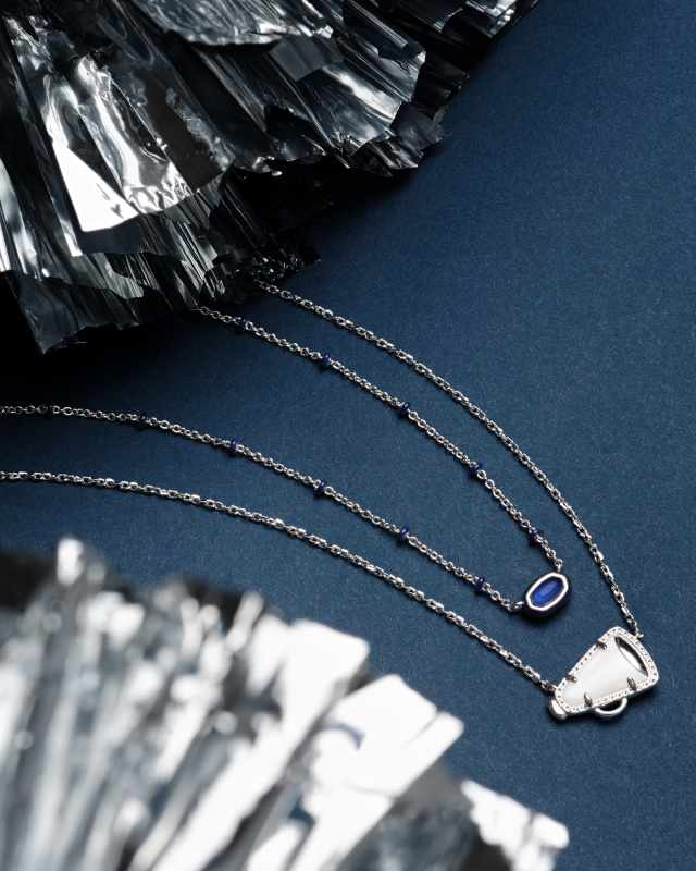 Mini Elisa Silver Enamel Frame Short Pendant Necklace in Navy Mother-of-Pearl image number 2.0