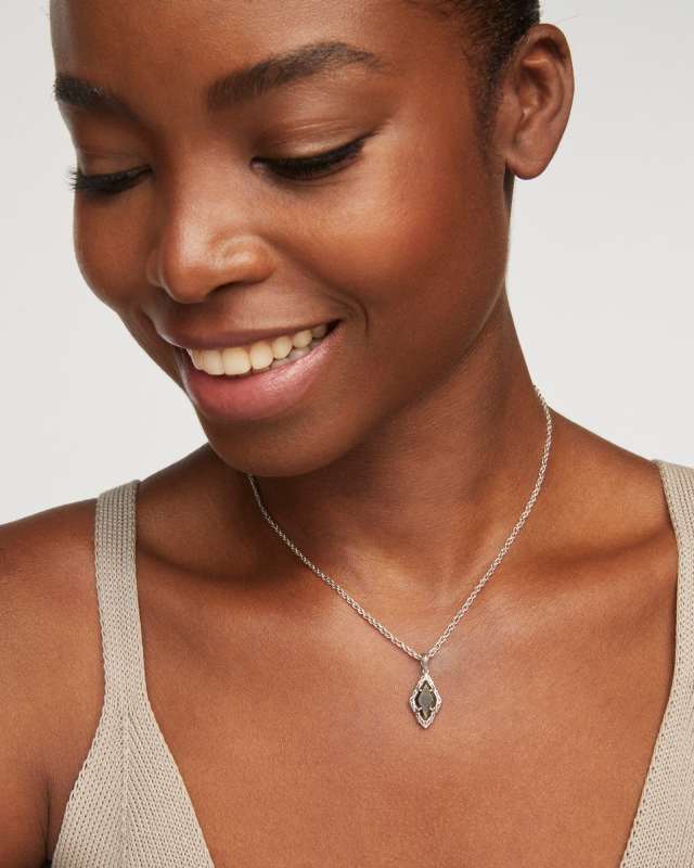 【期間限定価格】LURAKU Silver925 Short Necklace ネックレス 「LURAKU」Silver925 Short Necklace / シルバー925