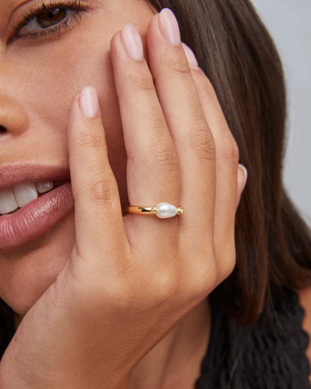 Leighton Gold Pearl Band Ring in White Pearl