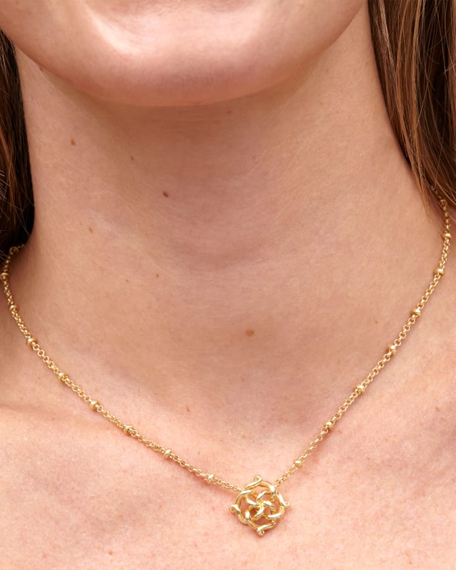 Kelly Short Pendant Necklace in Gold | Kendra Scott