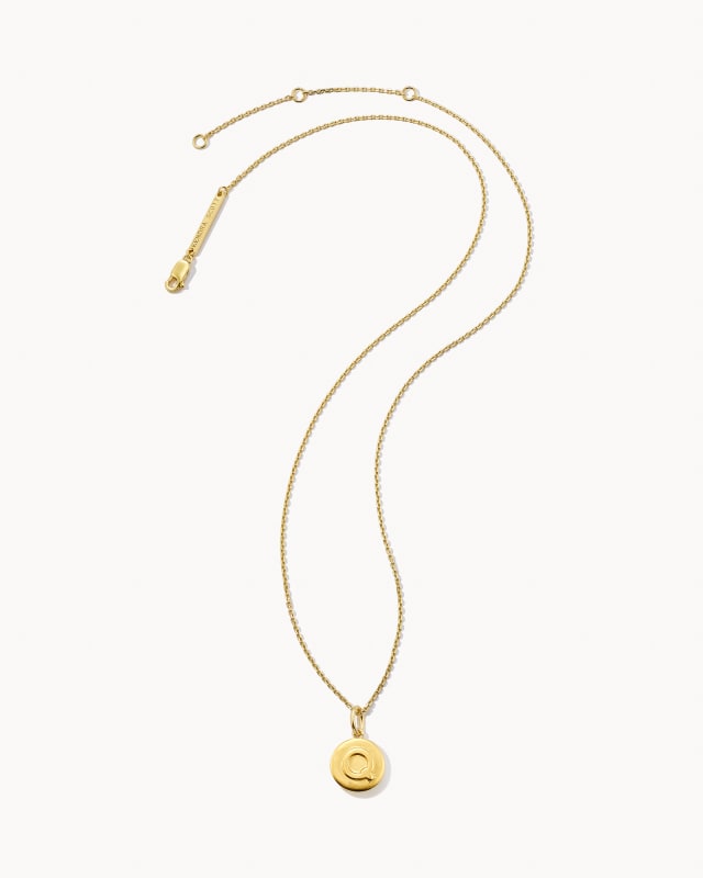 Letter Q Coin Pendant Necklace in 18k Gold Vermeil image number 1.0