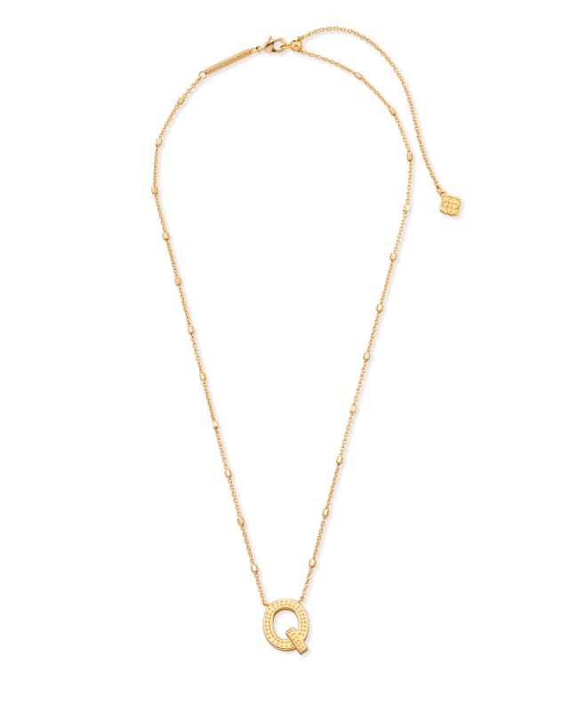 Letter Q Pendant Necklace in Gold image number 2.0