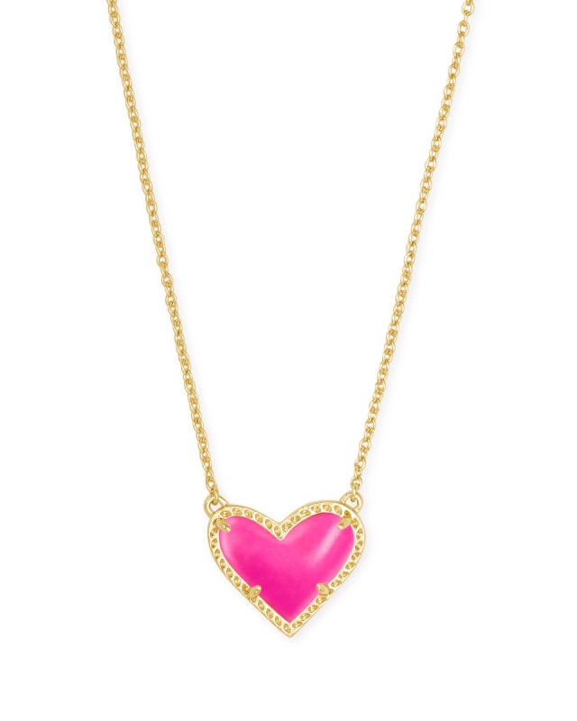 Ari Heart Gold Pendant Necklace in Ivory Mother-of-Pearl image number 0.0