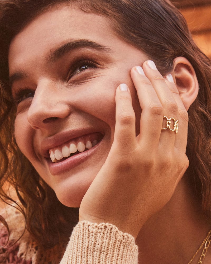 Fallyn Band Ring In Gold image number 2