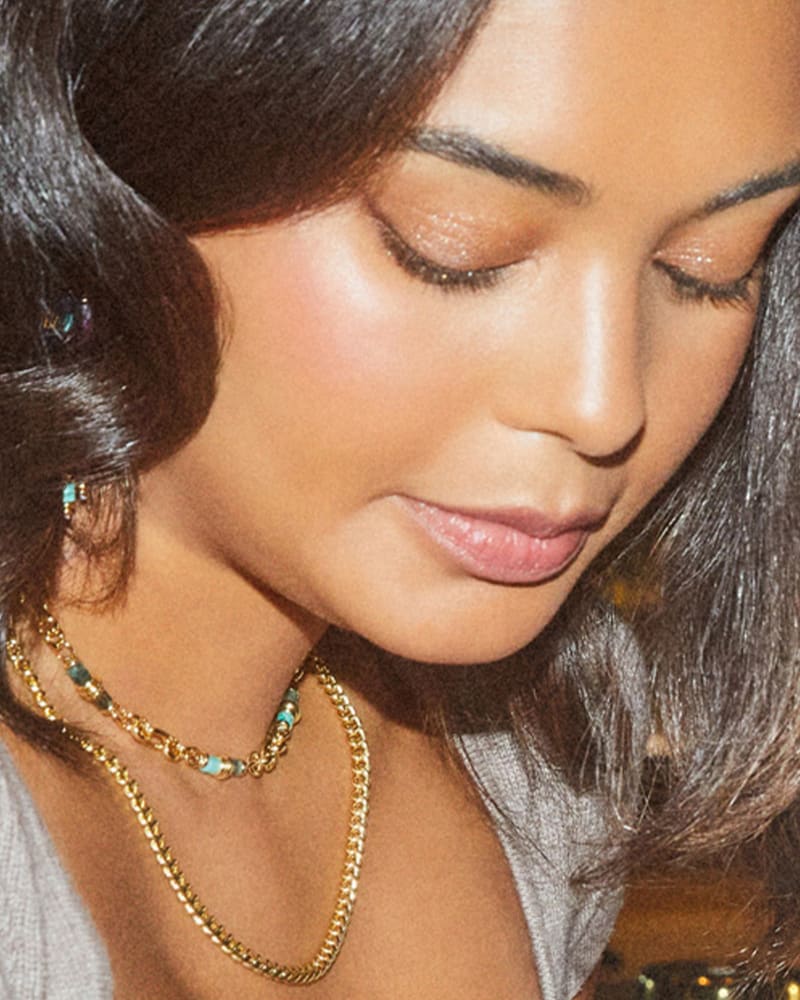 Bree Gold Convertible Chain Necklace in Blue Mix image number 2