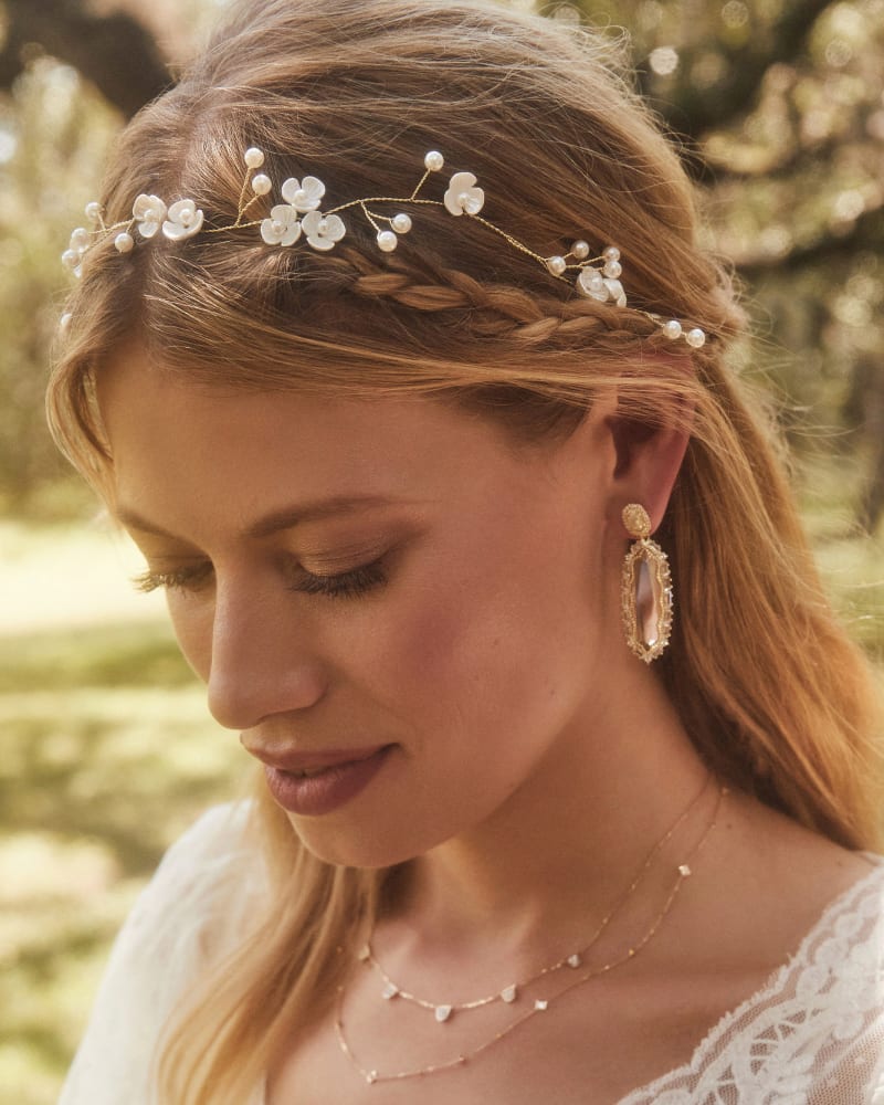 Pearl Flower Halo in Gold image number 1