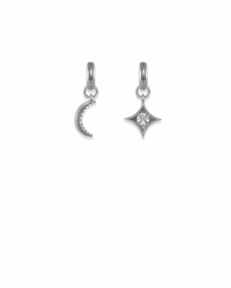 Go Beyond Charm Set in Vintage Silver image number 0