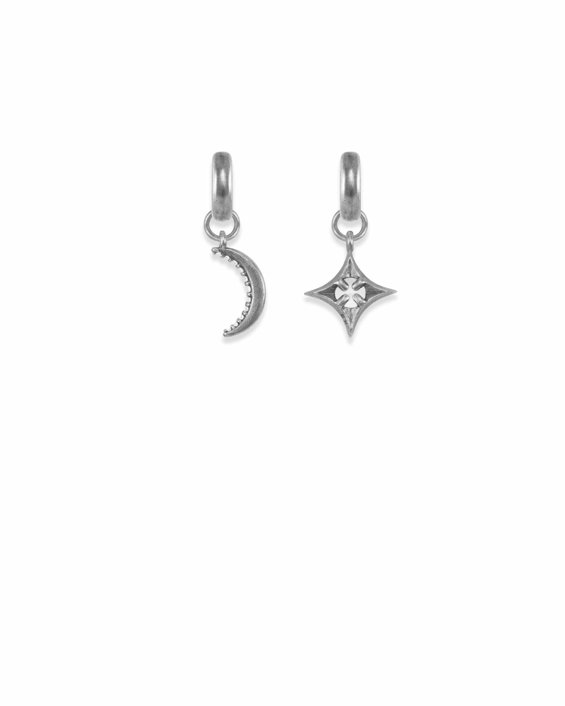 Go Beyond Charm Set in Vintage Silver image number 3