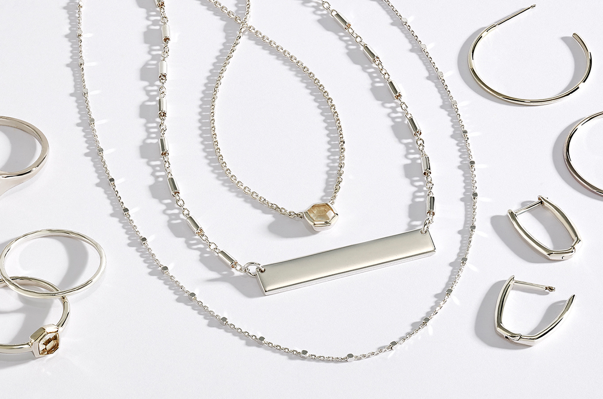 Gold vs. Silver: Match Your Name Necklace to Your Skin Tone