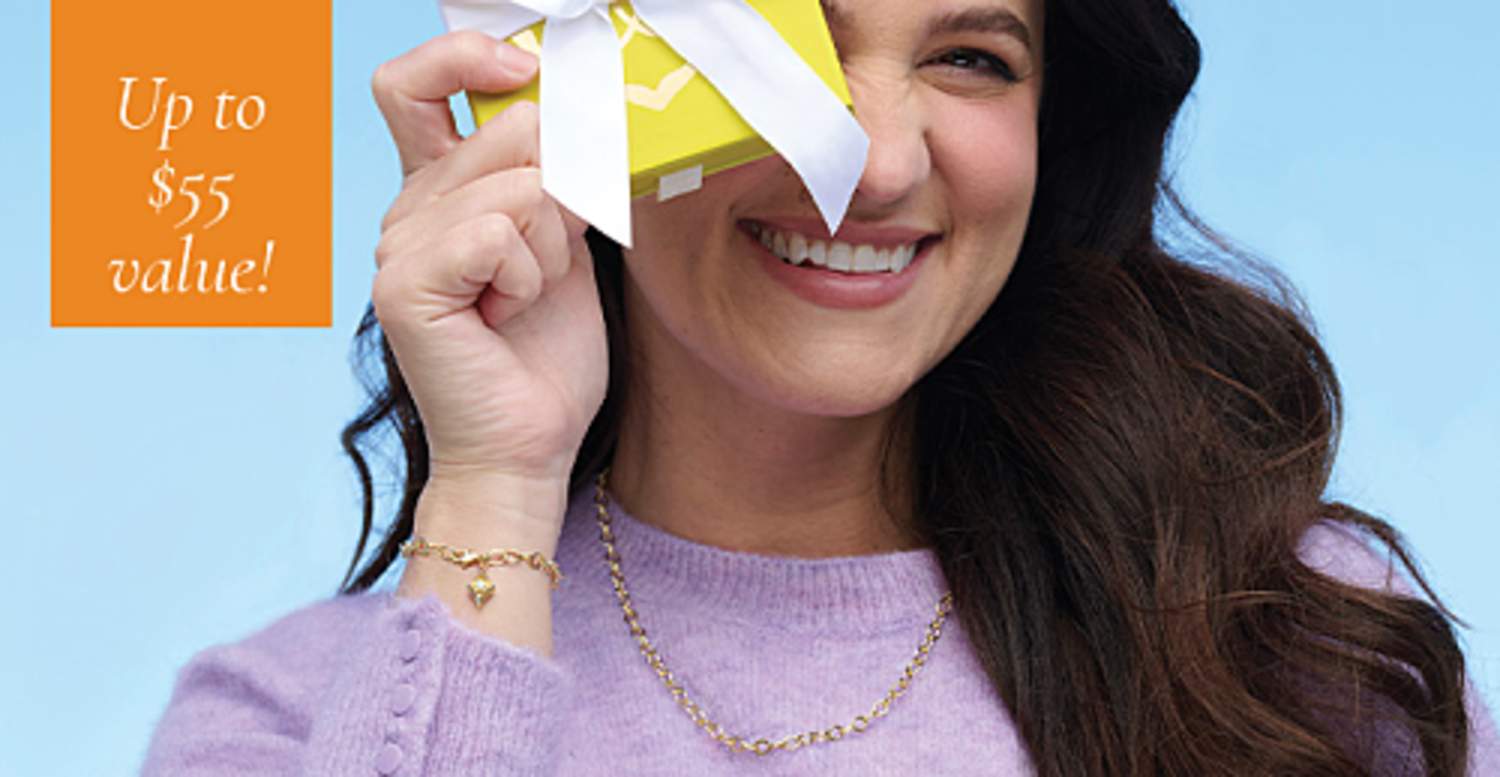 Image of model wearing Kit necklace and bracelet