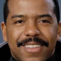 Bernard Harris headshot