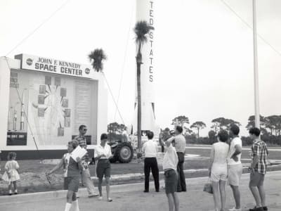 Guests plan their tour sometime between 1965 and 1966.